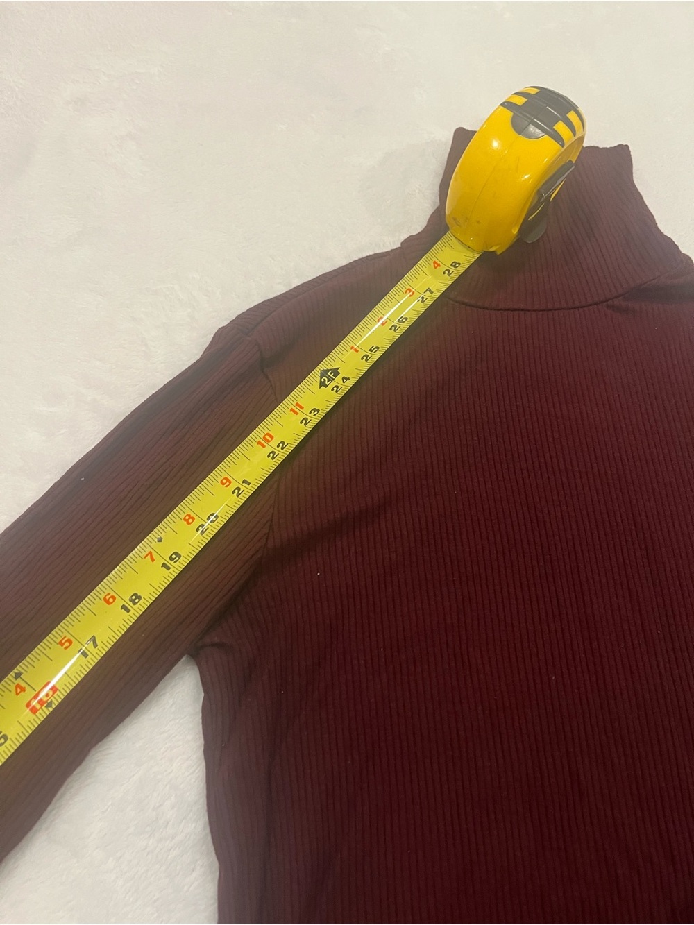 H&M Basics Ribbed Turtleneck Long Sleeve Burgundy Top - Size Small - Picture 5 of 7